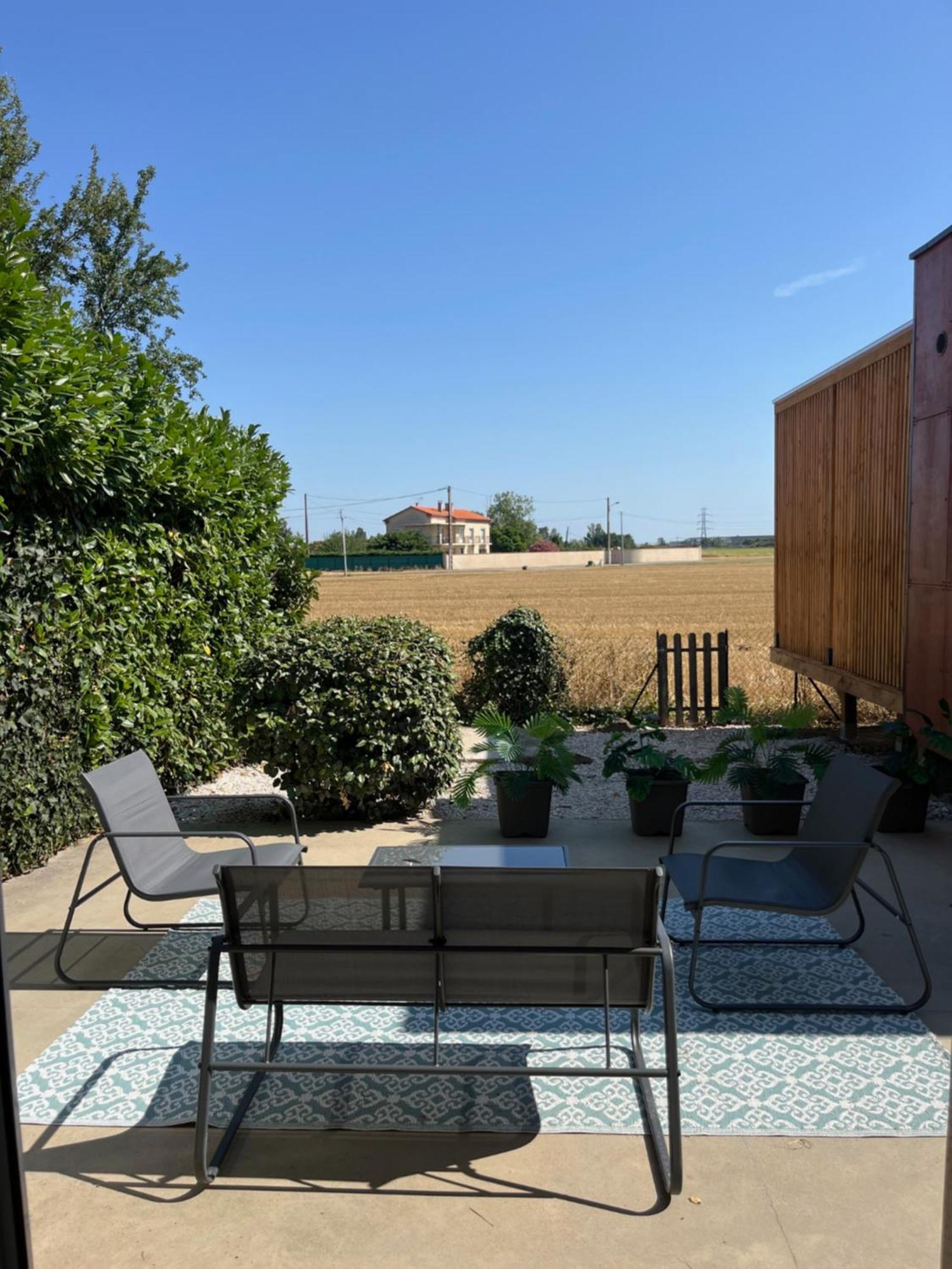 מורט Maison Cosy Clim Jardin Netflix מראה חיצוני תמונה